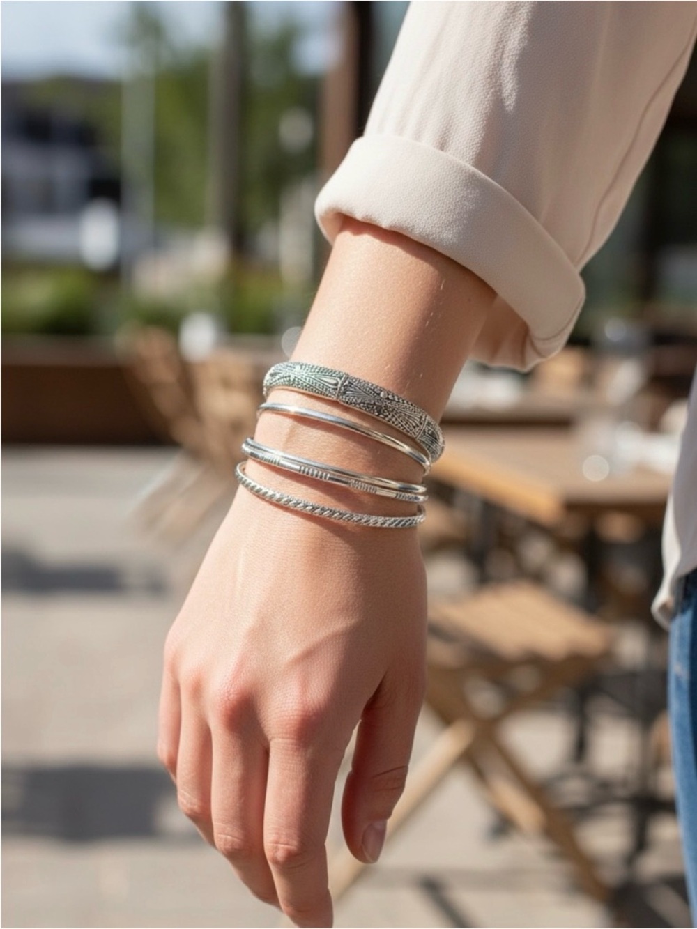Elegant Silver-Tone Stackable Bangle Bracelet Set - Women Jewelry